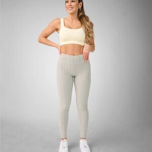 Elegant Cream Textured Leggings